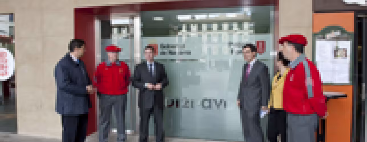 El vicepresidente Jiménez visita en Tudela la nueva oficina de atención ciudadana de la Policía Foral