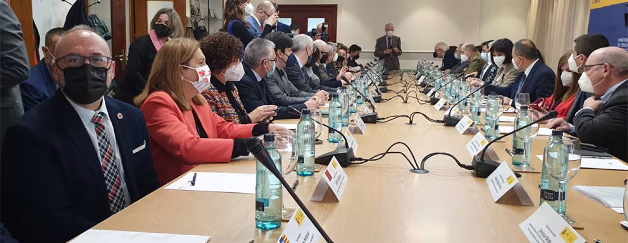 Juan Cruz Cigudosa en la reunión