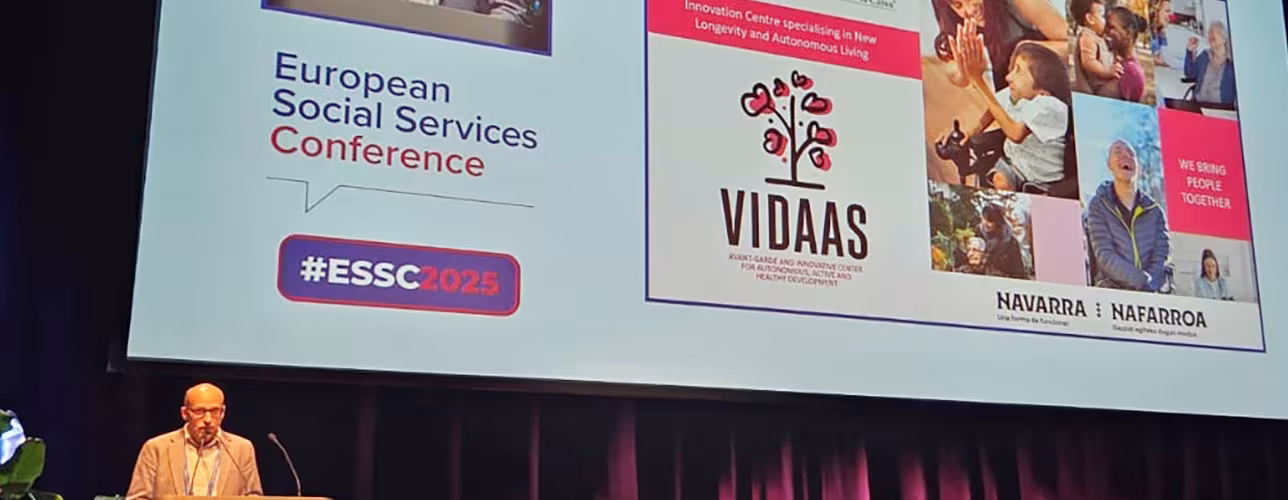 Txerra García de Eulate en la presentación del Centro en la European Social Network Conference de Aarhus, celebrada en Dinamarca