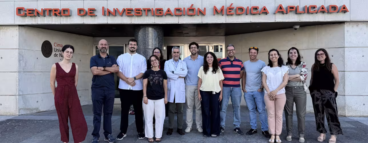 Coordinado por la Fundación para la Investigación Médica Aplicada (FIMA), a través del Cima Universidad de Navarra, el consorcio ha contado con la participación de CNTA, CENER, NASERTIC, Centro Stirling–MC3, TAIREL DATA y NUCAPS Nanotechnology. 